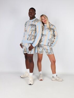 MAVRANS Snow Leopard Knit Sweater – Size L